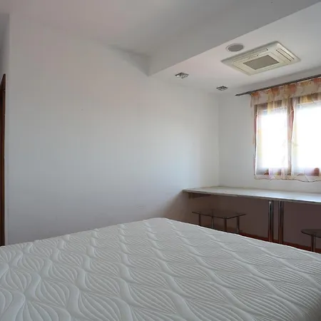 La Coraillere Waterfront With Private Pool And Sea Access Теуль-сюр-Мер