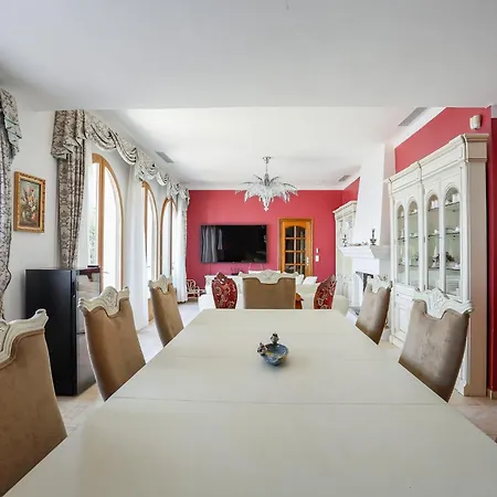 La Coraillere Waterfront With Private Pool And Sea Access