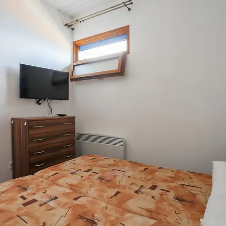 La Coraillere Waterfront With Private Pool And Sea Access Апартаменты Теуль-сюр-Мер