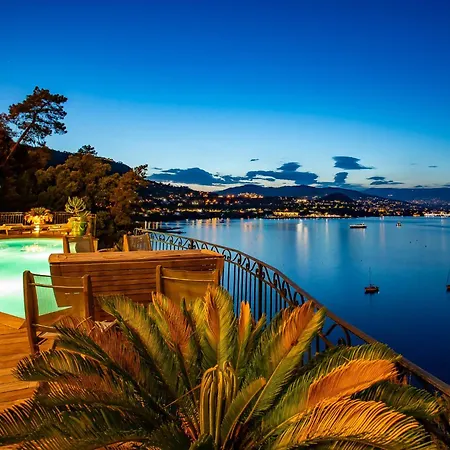 La Coraillere Waterfront With Private Pool And Sea Access Теуль-сюр-Мер