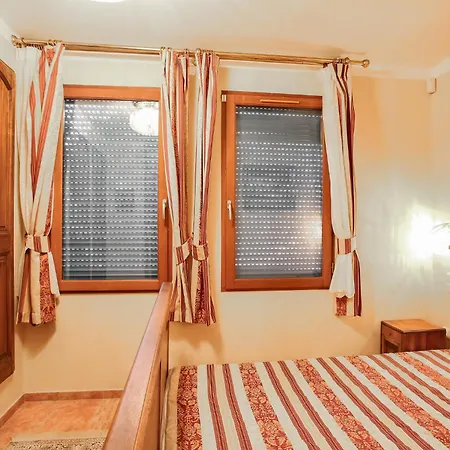 La Coraillere Waterfront With Private Pool And Sea Access Апартаменты *